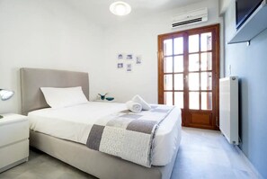 3 Schlafzimmer, Schreibtisch, Bügeleisen/Bügelbrett, WLAN