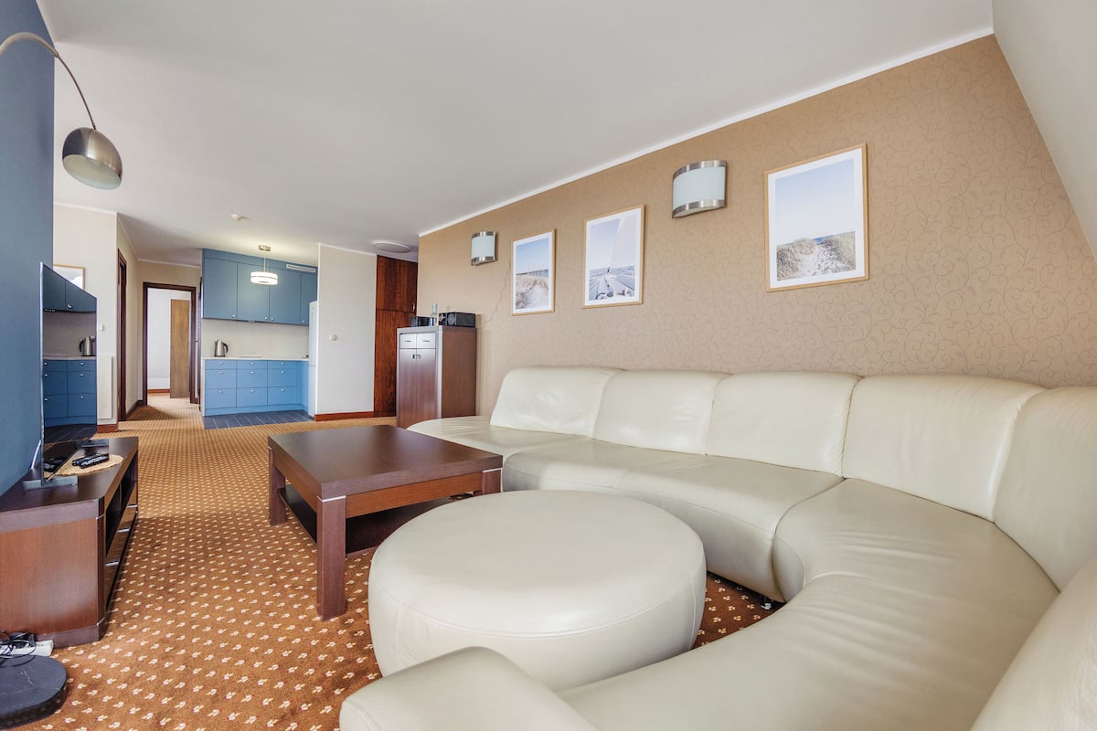 Apartment (A 56) | Living area | Flat-screen TV, DVD player
