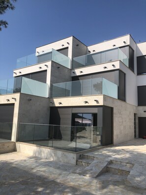 Front of property - Alexandra Apartments (Tribunj)