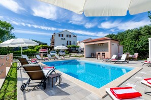Outdoor pool - Apartments Mali Paradiso - One Bedroom Apartment with Terrace and Pool View (Mlini)