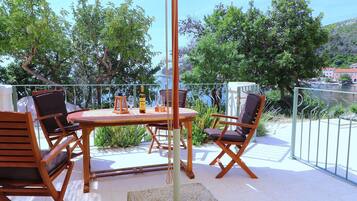 Terassi/patio