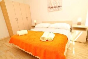 1 dormitorio, Internet, ropa de cama