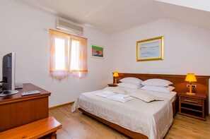 1 Schlafzimmer, Bügeleisen/Bügelbrett, kostenloses WLAN, Bettwäsche
