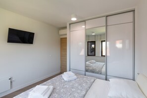 2 habitaciones, wifi gratis y ropa de cama 