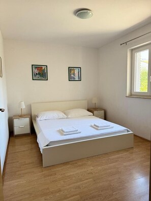 2 bedrooms, Internet, bed sheets - Apartments Marković Orebić- Two Bedroom Apartment with Terrace and Garden View (A1) (Orebic)