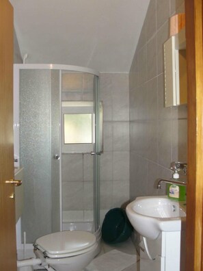 Toalettartikler (inkludert) og håndklær