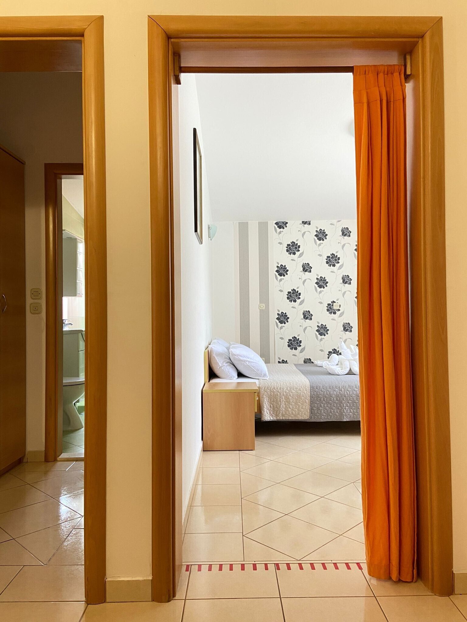 Internet, bed sheets