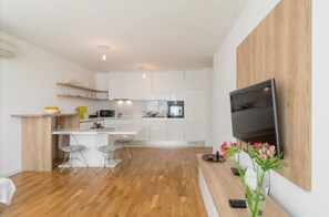 Fridge, microwave, oven, stovetop - Apartment White Gardenia (ST) - One Bedroom Apartment with Balcony (Split)