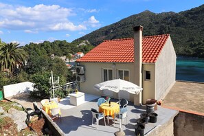 Outdoor dining - Belin Mljet-Twin Room (Okuklje)