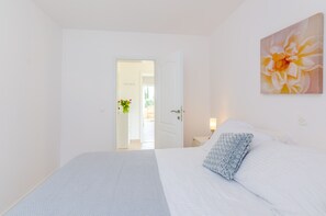 1 室のベッドルーム、アイロン / アイロン台、WiFi (無料)、ベッドシーツ