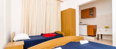 WiFi、ベッドシーツ