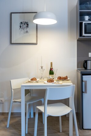 Dining - Romance Dubrovnik - One Bedroom Apartment with Terrace (R1) (Dubrovnik)