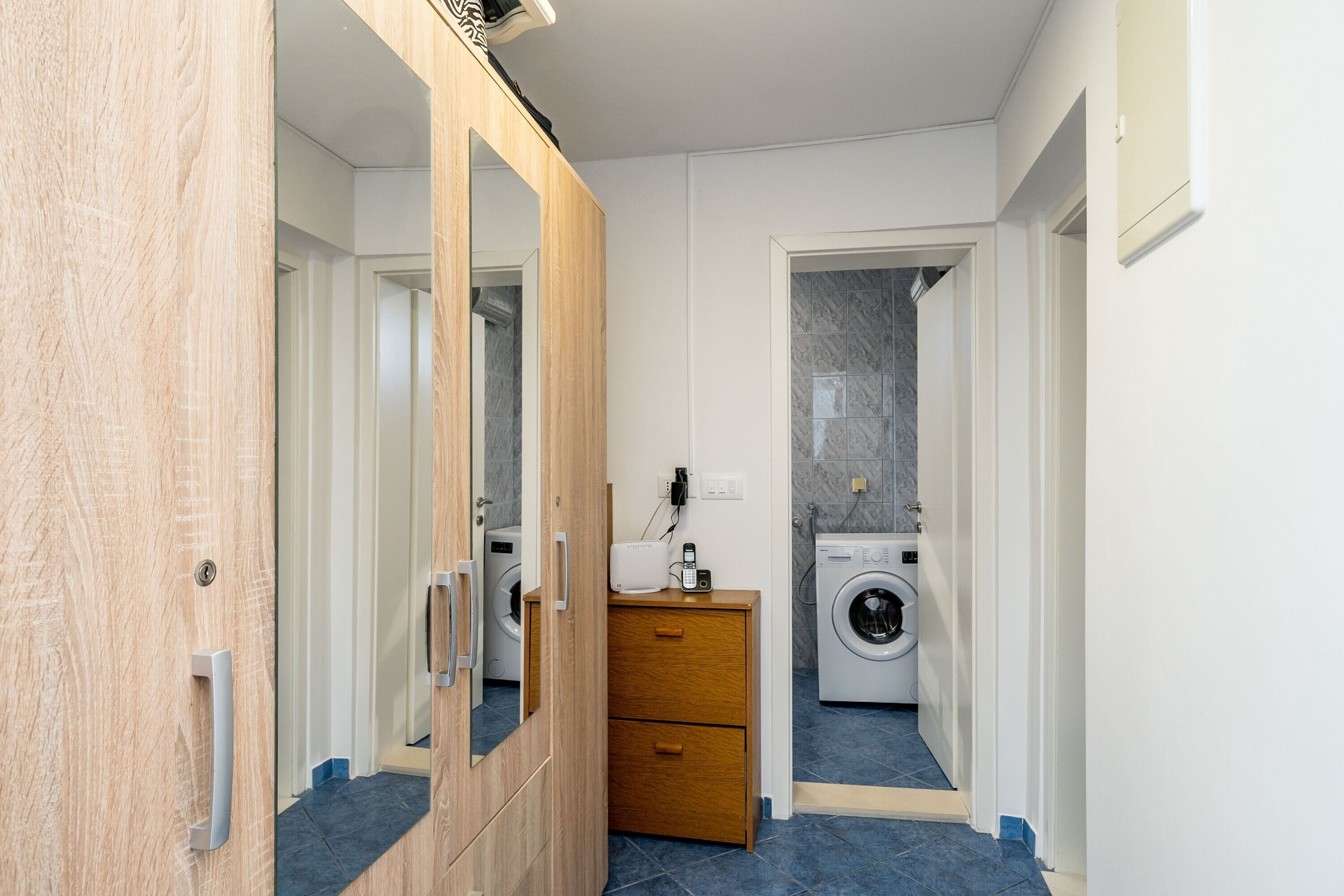 Hair dryer, towels