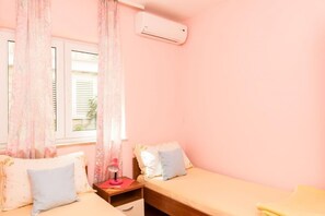1 makuuhuone, ilmainen Wi-Fi, vuodevaatteet
