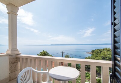 Apartments Neva- Two Bedroom Apartment with Balcony (4R)