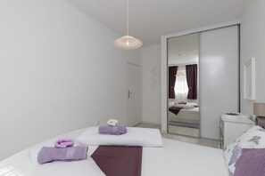 2 sovrum, strykjärn/strykbräda, gratis wi-fi och sängkläder