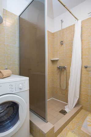 Hair dryer, towels
