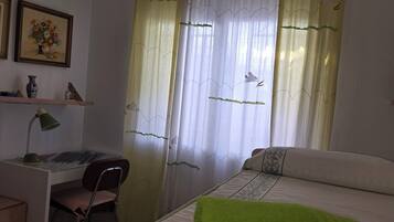 3 chambres, fer et planche Ă repasser, lit parapluie, Wi-Fi