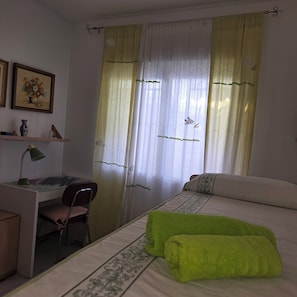 3 bedrooms, iron/ironing board, travel cot, WiFi