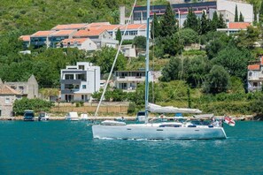 Marina - Captain's Studio - Two Bedroom Apartment with Terrace (Mokosica)