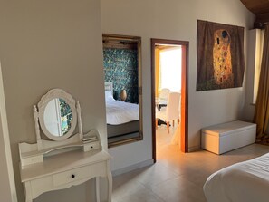 1 camera, ferro/asse da stiro, Wi-Fi, lenzuola