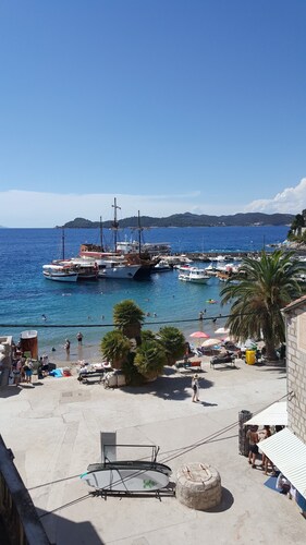 Rooms Milena - Triple Room with External Private Bathroom