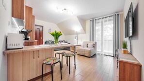 Studio Suite (23)