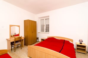 1 habitación, internet y ropa de cama 