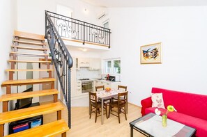 Flat-screen TV - Apartments Nikola - Superior One Bedroom Apartment with Sea View (Whisper) (Dubrovnik)
