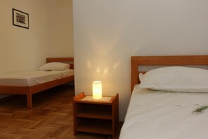 2 Schlafzimmer, Bügeleisen/Bügelbrett, kostenloses WLAN, Bettwäsche