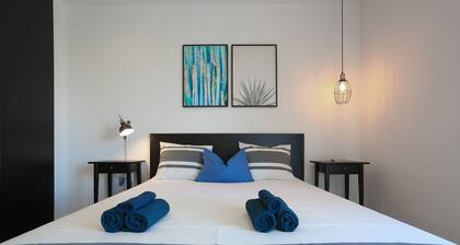 Apartments Martić - Apartment mit 3 Schlafzimmern, Balkon und Meerblick - (ST)