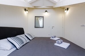 2 bedrooms, iron/ironing board, free WiFi, bed sheets - Apartments Life - Two Bedroom Apartment with Balcony and Sea View (Dubrovnik)