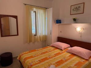 1 habitación, internet y ropa de cama 