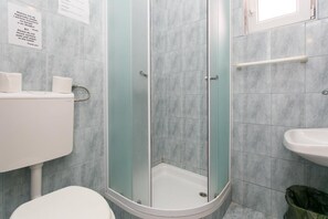 Free toiletries, towels - Apartmetns Franka Saplunara-One-Bedroom Apartment with Terrace and Sea View No2 (Saplunara)