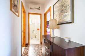 Interior - Apartments Sisic - Two Bedroom Apartment with Terrace (Dubrovnik)