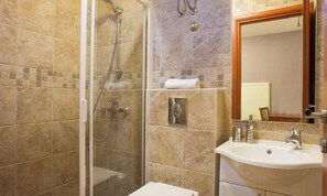 Towels - Milka & Miho Apartments- Double or Twin Room with Balcony and Sea View 3 (Dubrovnik)