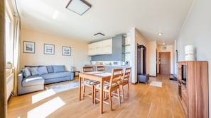 Appartement (9, ul. Niska 10) | Aire de séjour | Téléviseur à écran plat