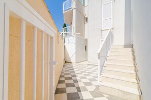 تفاصيل الفندق من الخارج