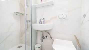 Towels, toilet paper