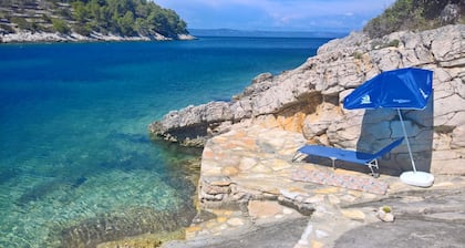 Stone House Mia - Two Bedroom Stone House with Terrace and Sea View