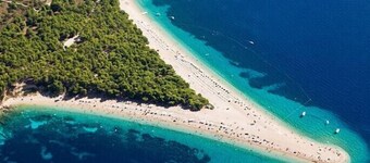 Feriehus Ela - Tre roms feriehus med utendørsbasseng (ST)