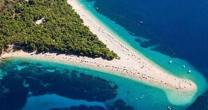 Holiday Home Ela - Three Bedroom Holiday Home with outdoor Pool