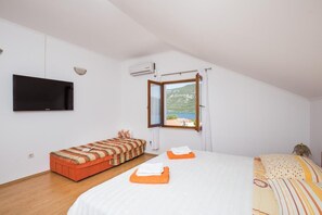 1 bedroom, internet, bed sheets