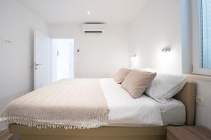 1 quarto, ferros/tábuas de passar roupa, acesso à internet