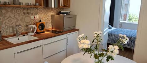 雪櫃、洗碗機、咖啡機/沖茶器、多士爐