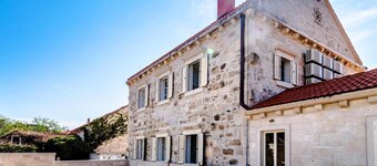 Rooms Miron - Deluxe Double or Twin Room with Pool View