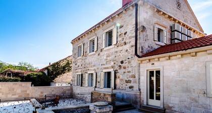 Rooms Miron - Deluxe Double or Twin Room with Pool View