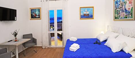 熨斗/熨衣板、免费 WiFi、床单