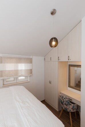 2 bedrooms, iron/ironing board, WiFi, bed sheets - Amorino of Dubrovnik Apartment - Two Bedroom Apartment with Terrace and Sea View (Apartment Ruzmarin) (Dubrovnik)