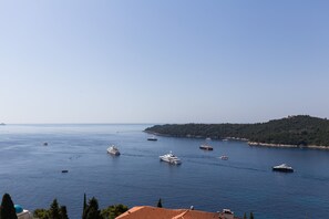 Beach - Amorino of Dubrovnik Apartment - Two Bedroom Apartment with Terrace and Sea View (Apartment Ruzmarin) (Dubrovnik)